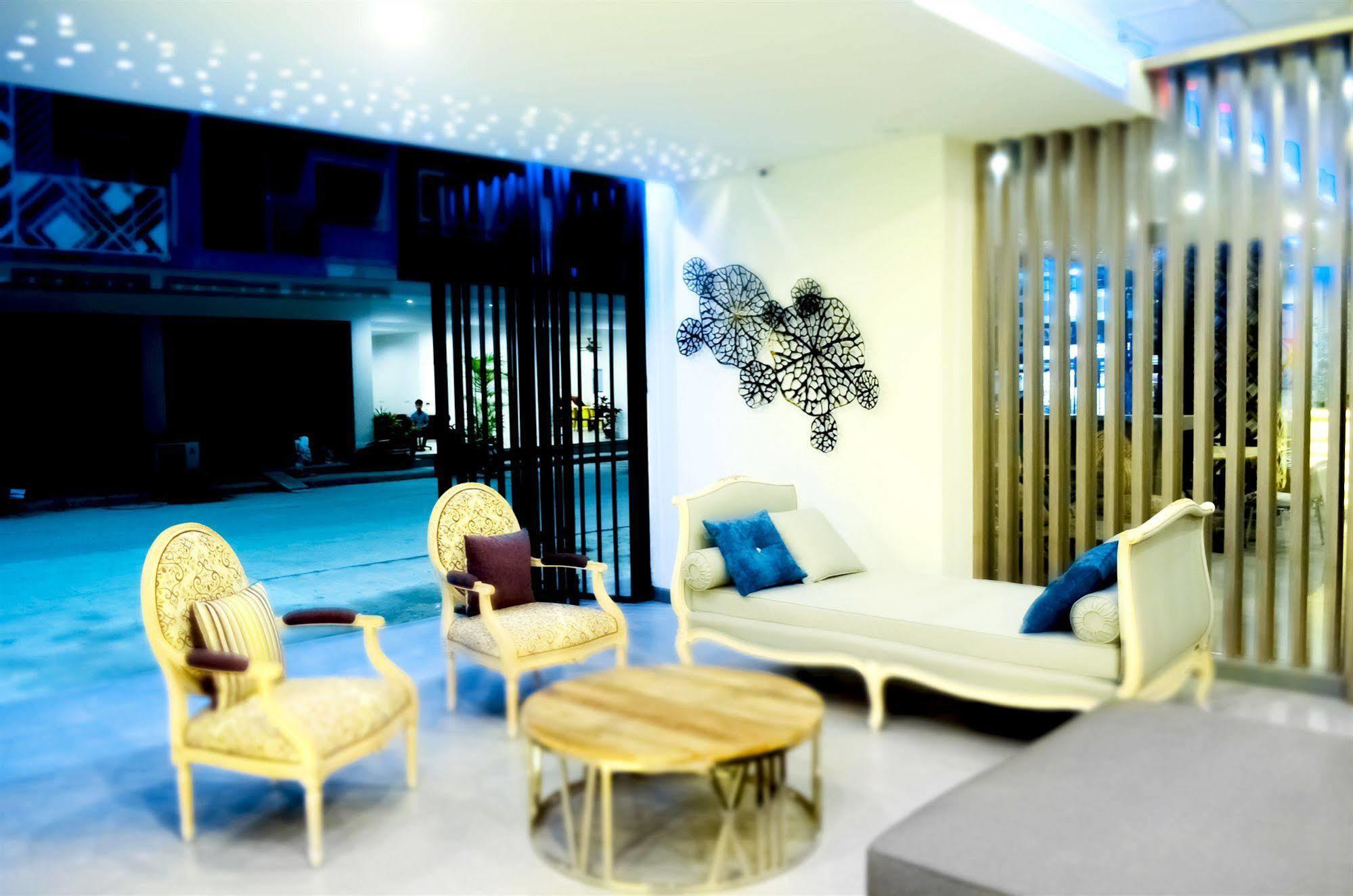 Mirage Express Patong Phuket Hotel Exterior foto