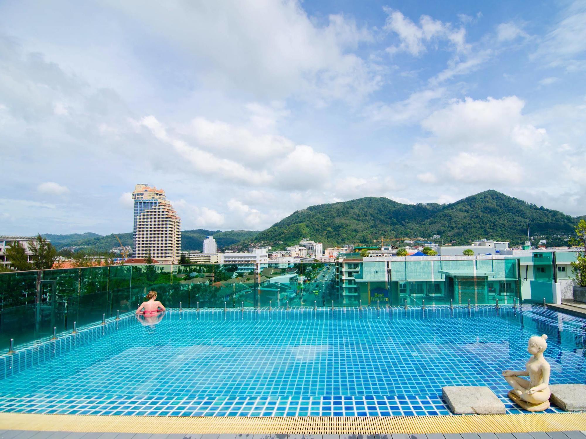 Mirage Express Patong Phuket Hotel Exterior foto